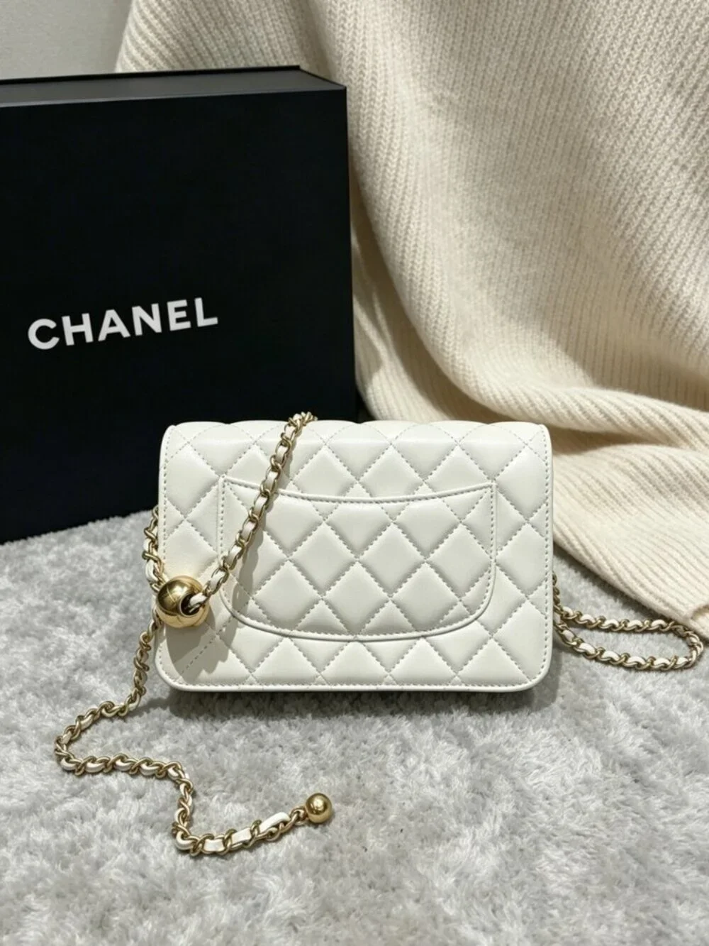 CHANEL Wallet on Chain  with Pearl Crush Ball